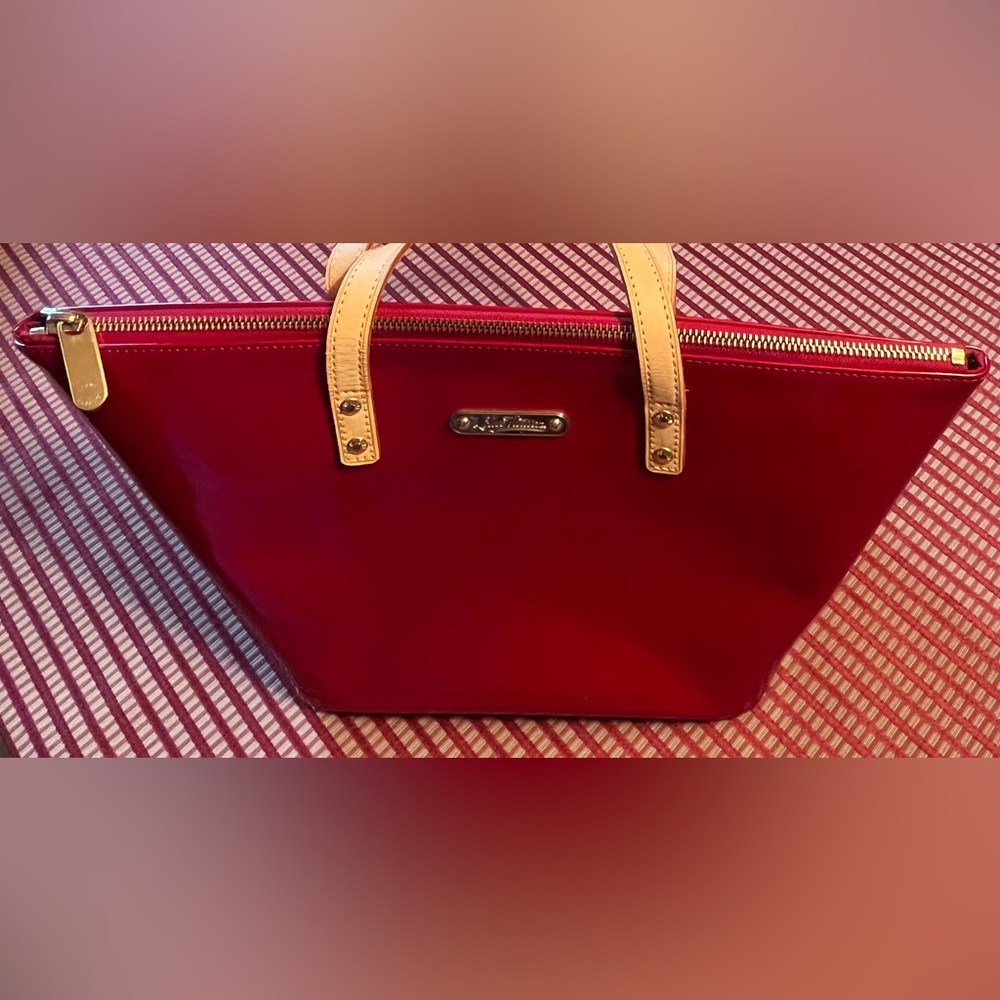 Louis Vuitton Bellevue Vernis, Red